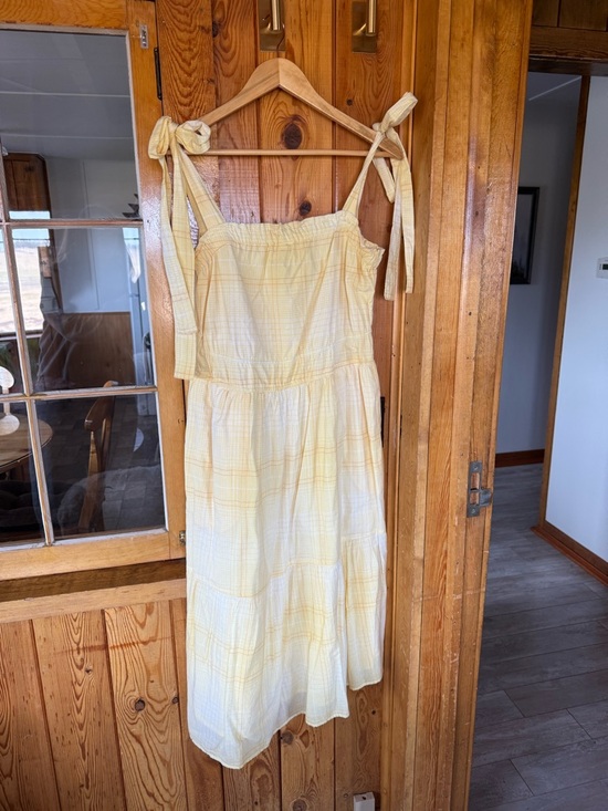 Free Assembly Dresses & Skirts - Tie-Shoulder Yellow Midi Sundress